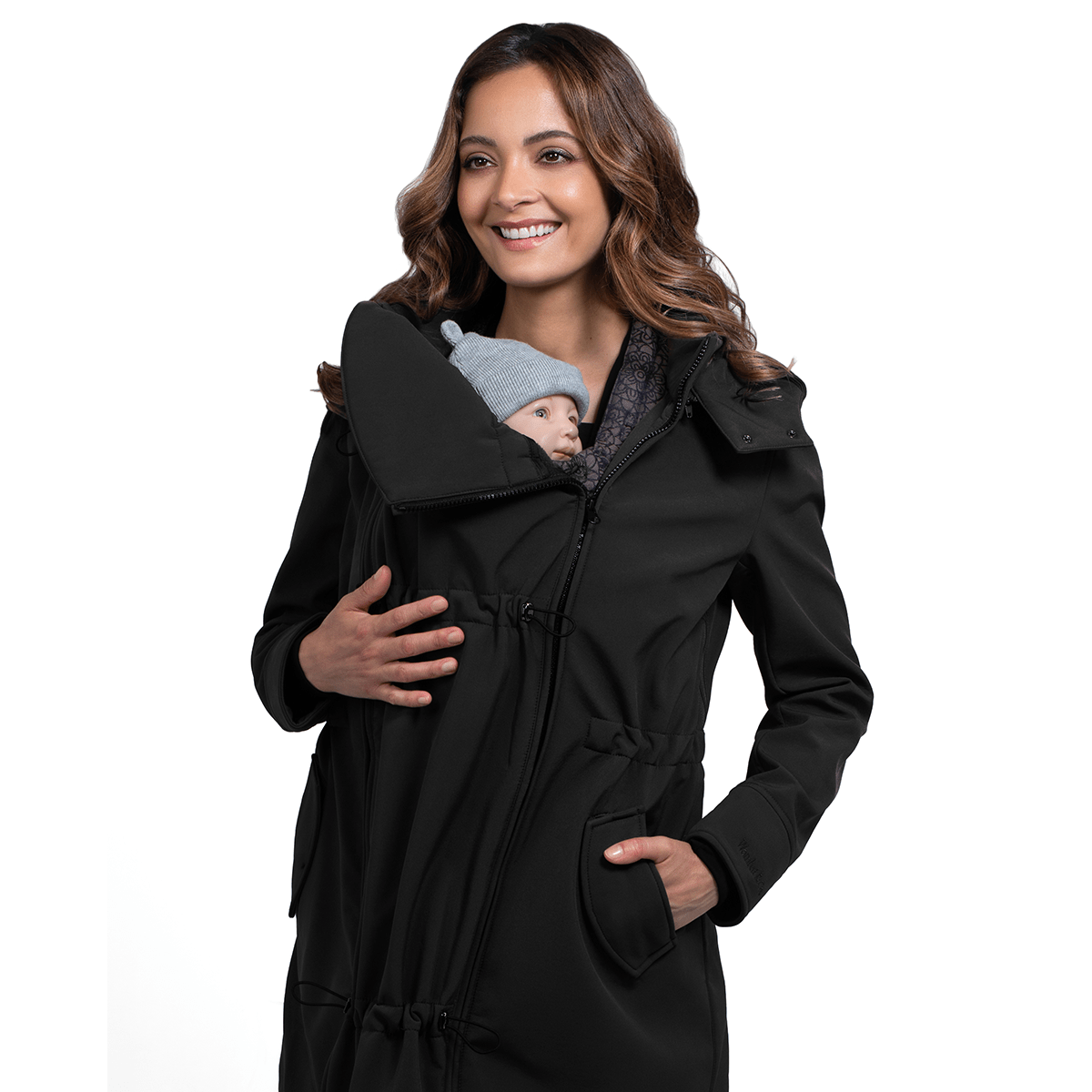 Wombat & Co. 4-in-1-Softshell-Übergangsjacke für Schwangere/Tragejacke – Schwarz – MamaMilla