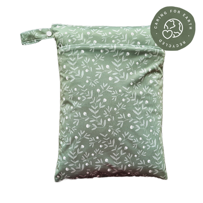 Der schwedische Wald | Wetbag mittel: Hopfenblüten weiß - - MamaMilla