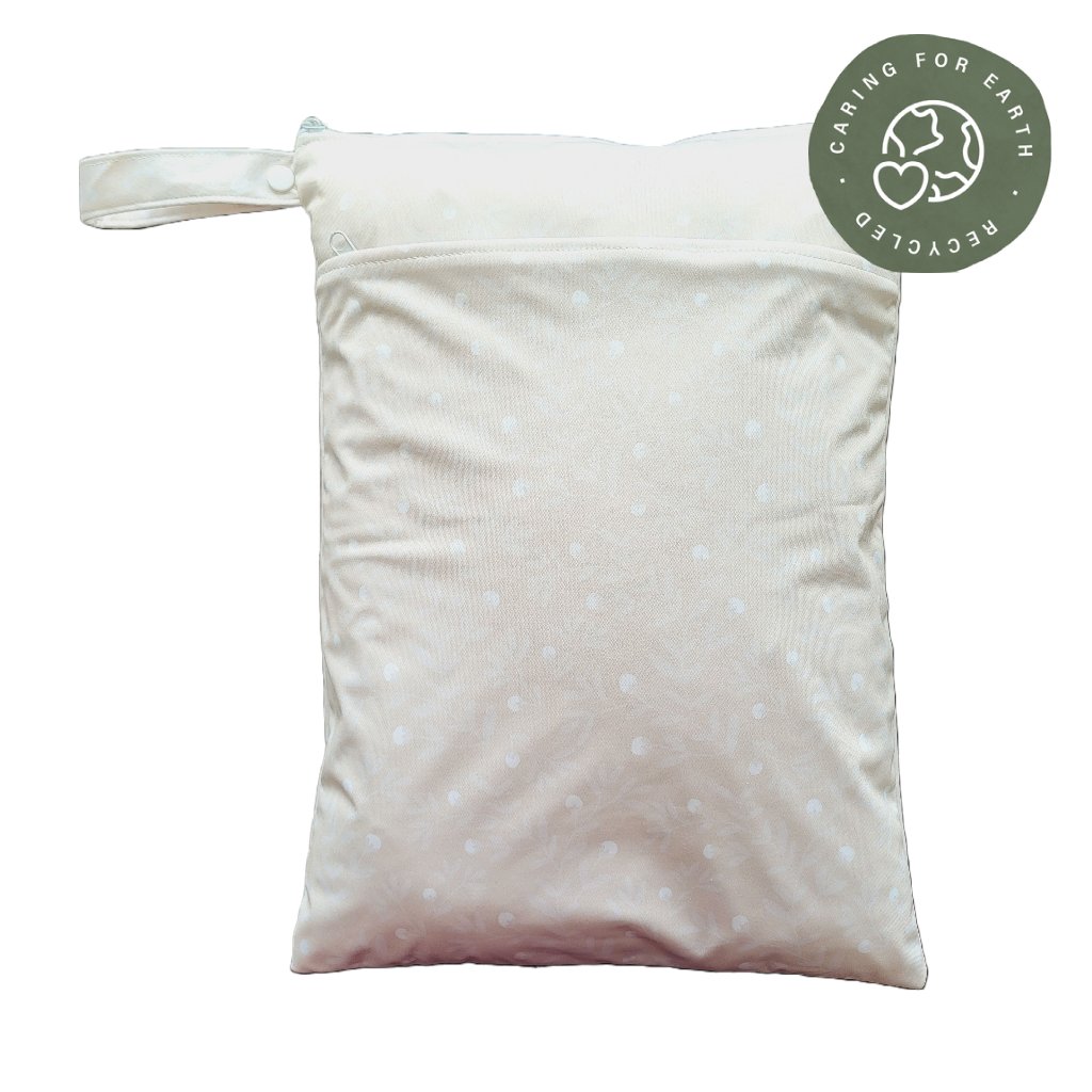 Der schwedische Wald | Wetbag mittel: Hopfenblüten grün - - MamaMilla