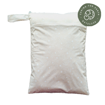 Der schwedische Wald | Wetbag mittel: Hopfenblüten grün - - MamaMilla