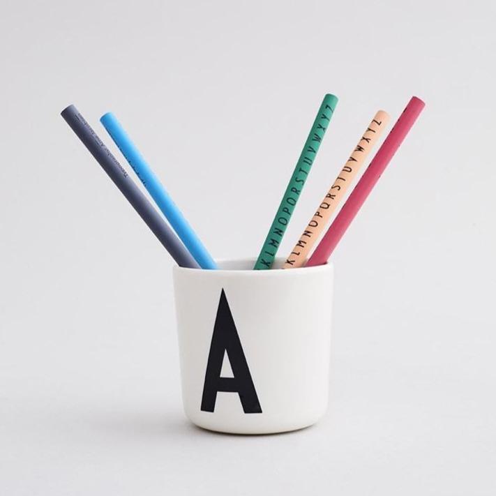 Design Letters Ecozen - Kopp med bokstav - Matservering - MamaMilla